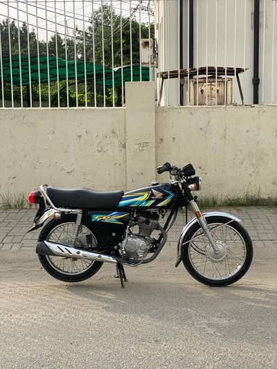 Cg 125 25/26 Call Num 03054128349