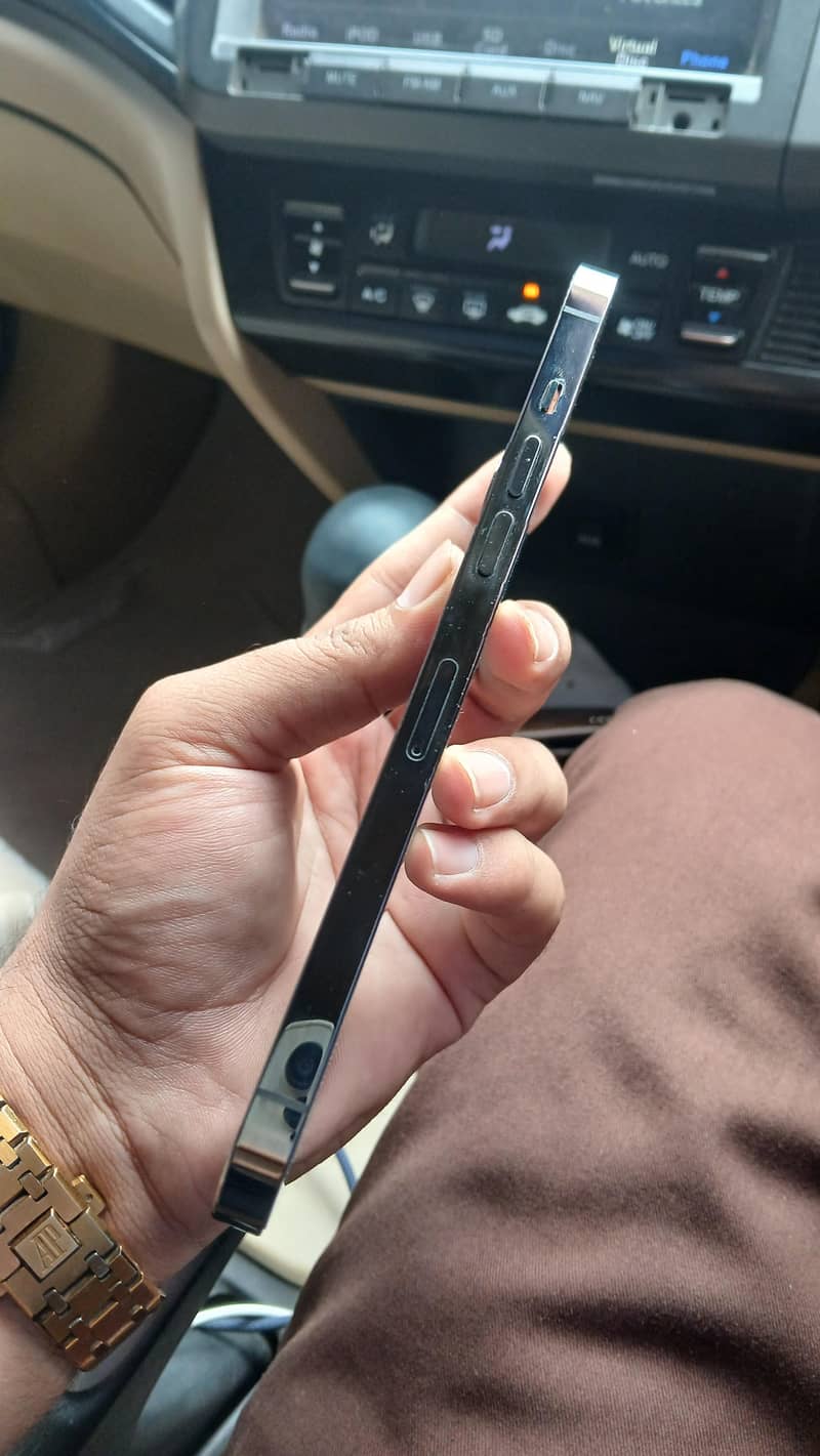 Apple iPhone 12 Pro Max 2