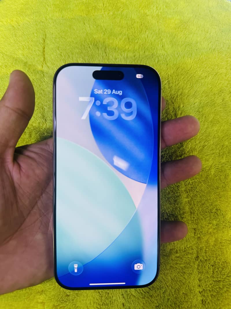 Apple iPhone 16 Pro 6