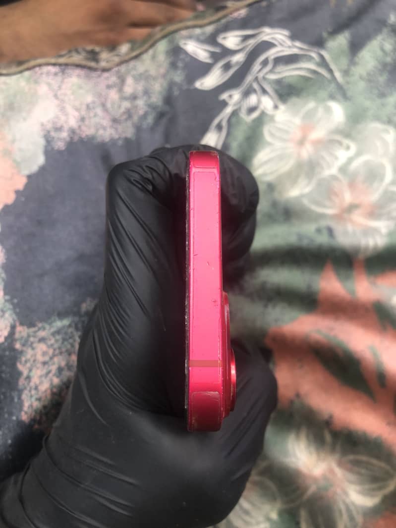 Apple iPhone 14 4