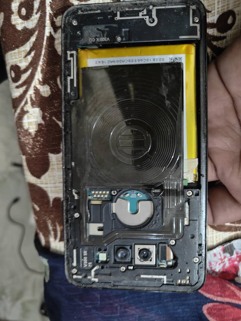 LG V30 0