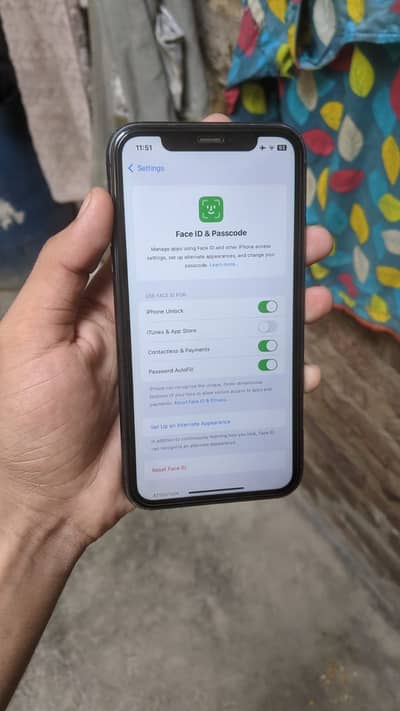 iphone 11 64gb MDM battery 86 water pack all ok