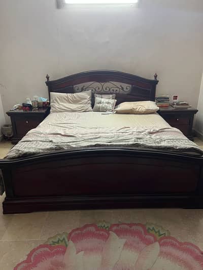King sized bed set with