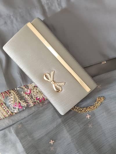 Bonanza 3 Piece of bridal dress Stitched suit with pouch