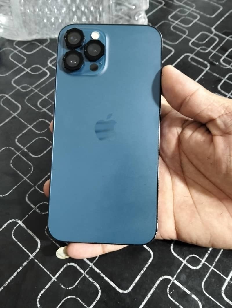 Apple iPhone 12 Pro Max 1