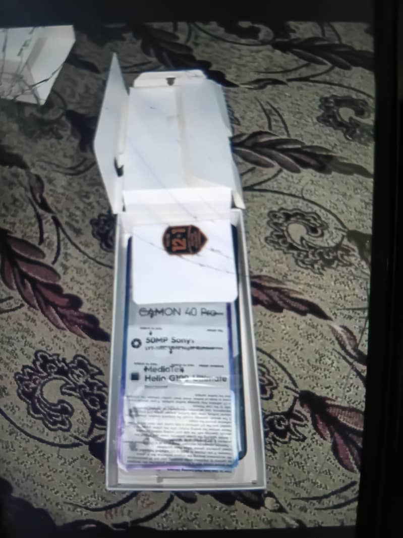Tecno CAMON 40 Pro 3