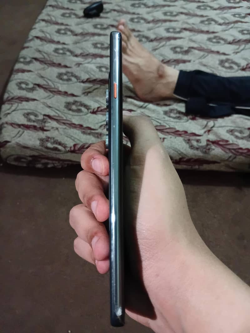 Tecno CAMON 40 Pro 8
