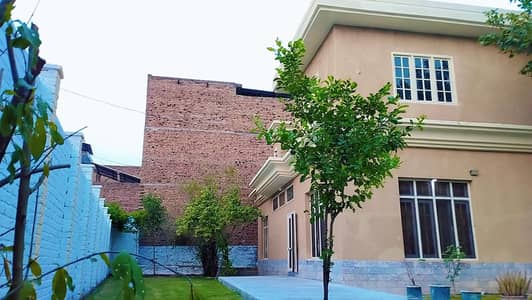 Excellent house for sale in highly protected area