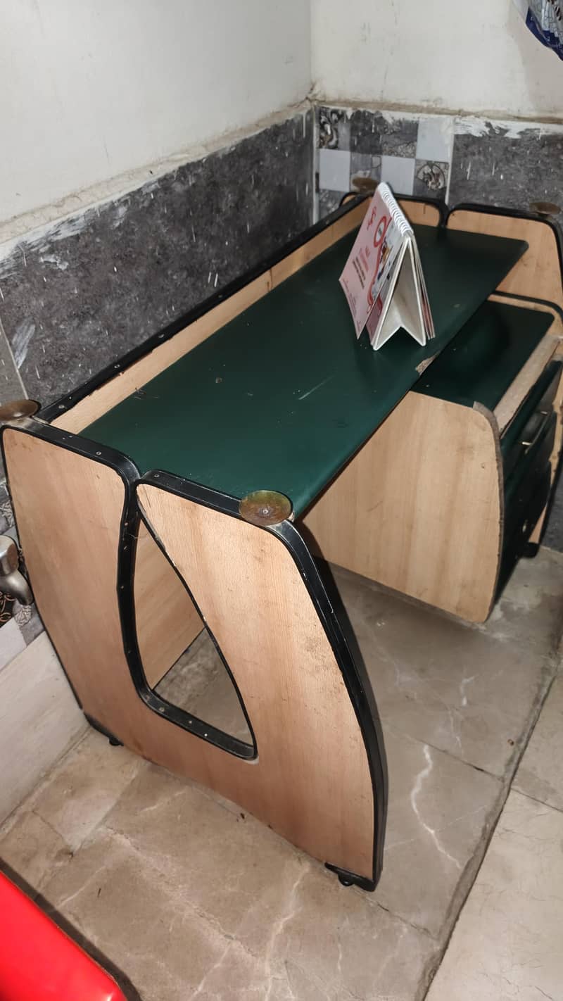 Office Table 0