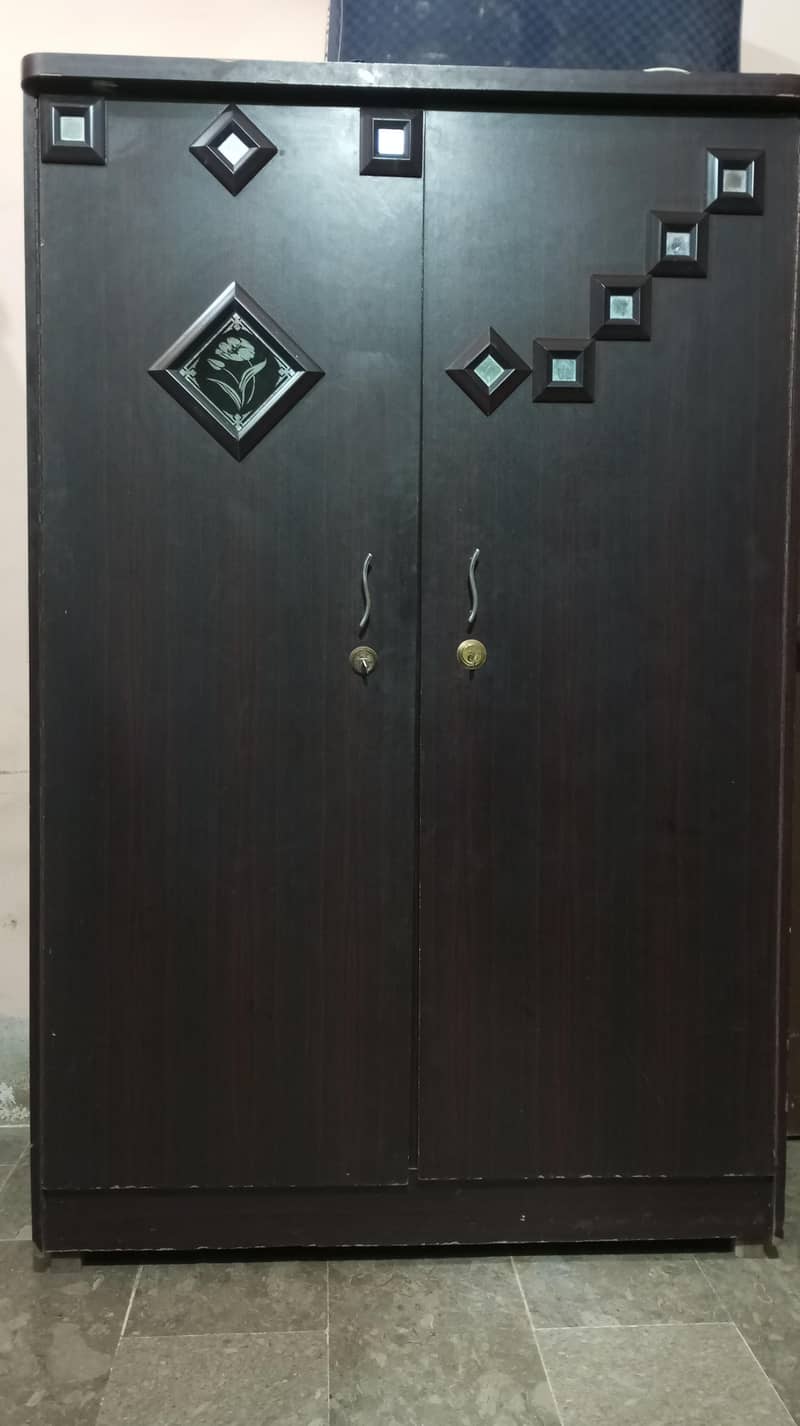 wardrobe & divider 1