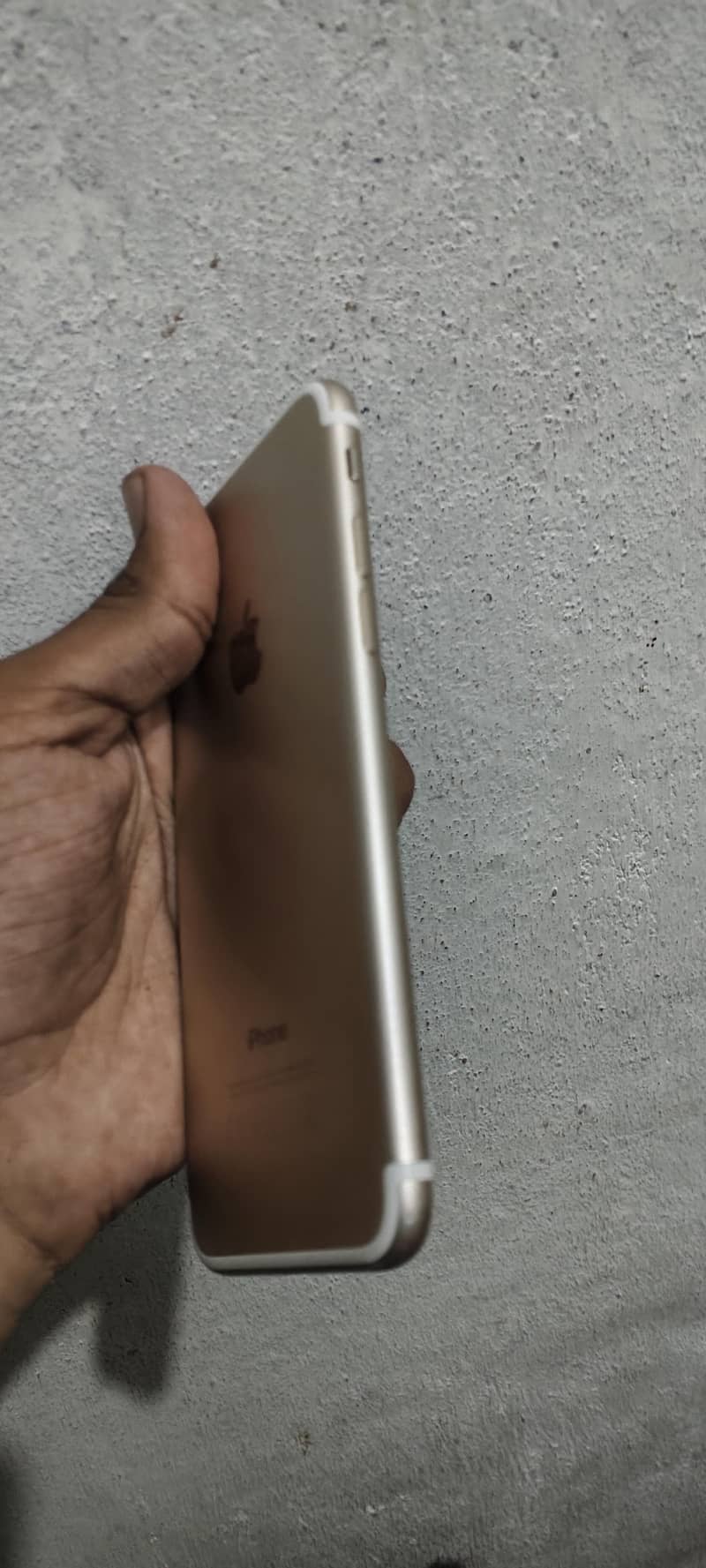Apple iPhone 7 Plus 1