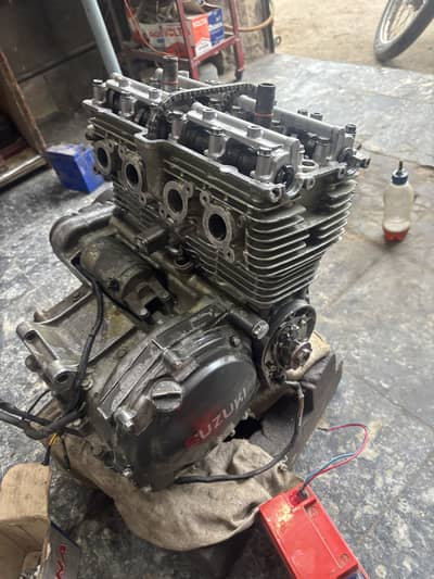 Suzuki  Engine 250cc Inline 4 cylinder
