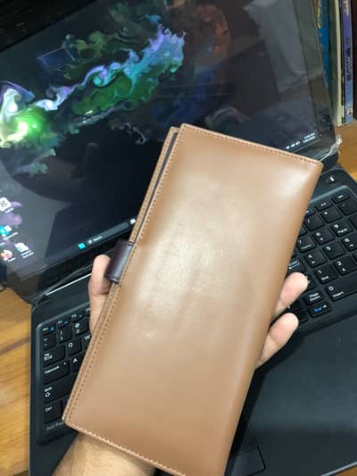 wallet came from America