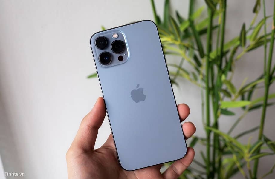 Apple iPhone 13 Pro Max 0