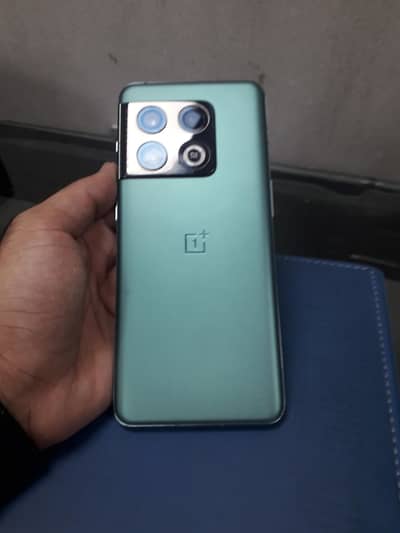 onePlus 10 Pro 5g 12/256gb flagship phone with wireless charging 10/10
