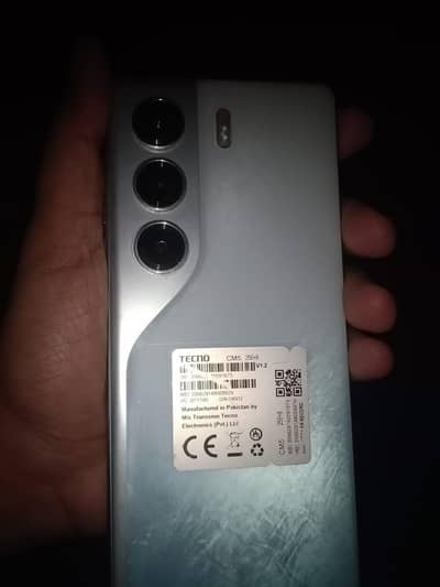 Tecno CAMON 40 box missing