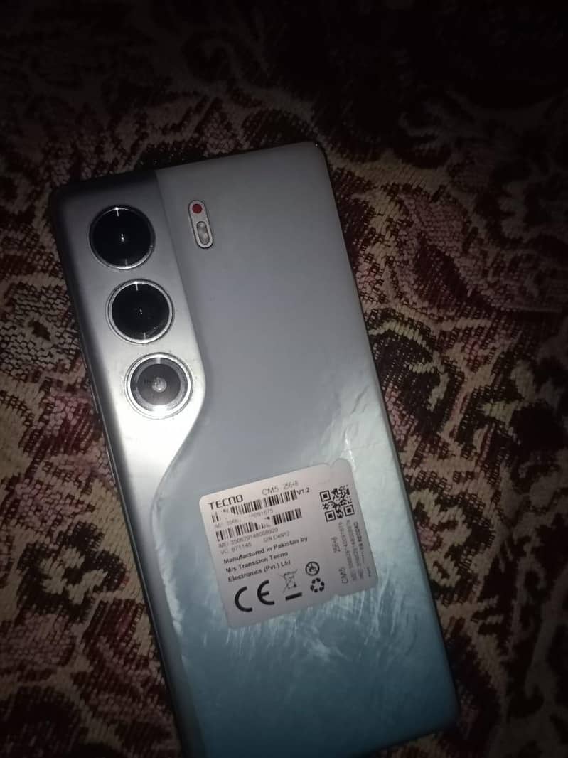 Tecno CAMON 40 box missing 1