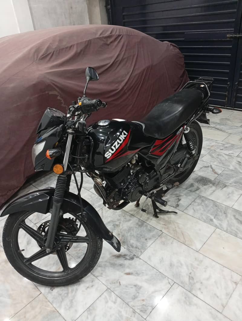 SUZUKI GR 150 1