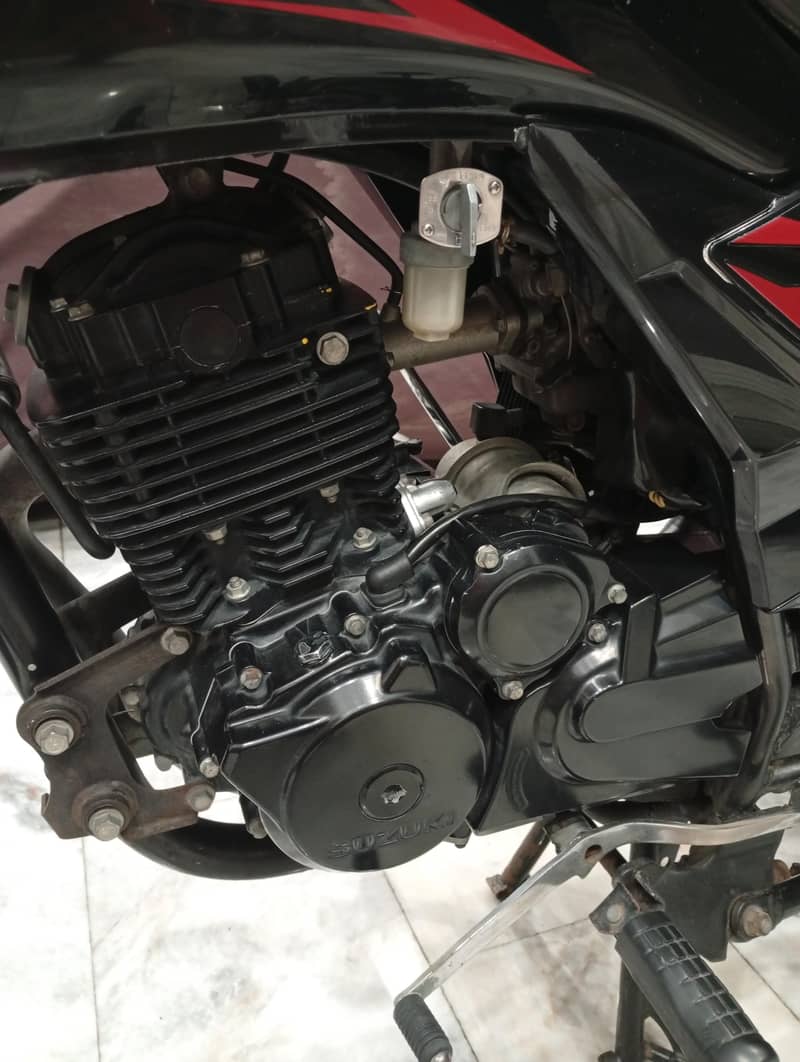 SUZUKI GR 150 4