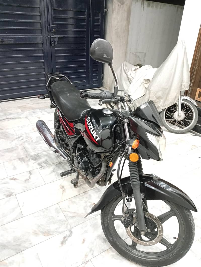 SUZUKI GR 150 8