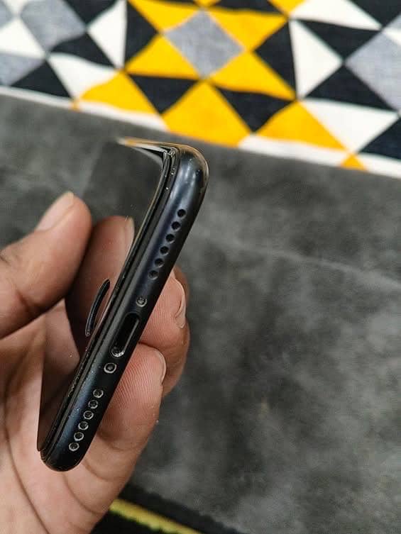 Apple iPhone SE 4