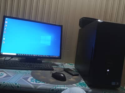 Dell PC with Samsung LCD syncmaster 2243 Bw