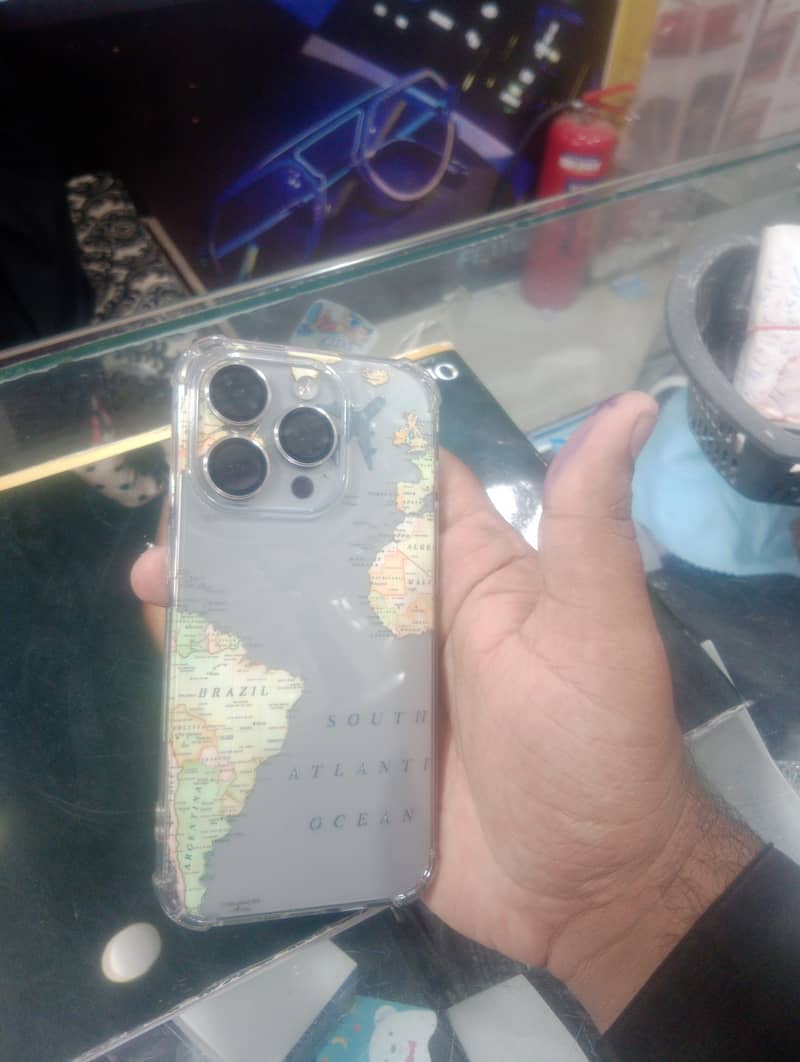 Apple iPhone 15 Pro 1