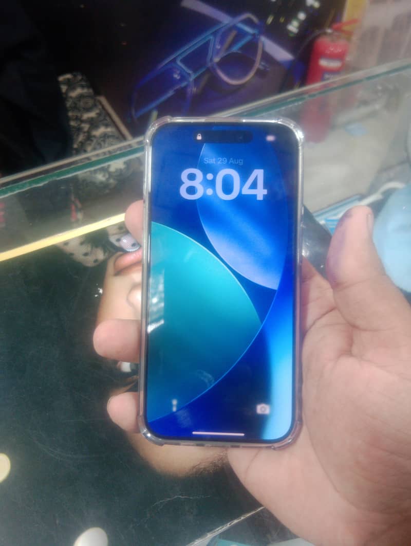 Apple iPhone 15 Pro 2