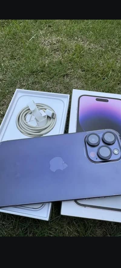 Apple iphone 14 pro max like new condition with box