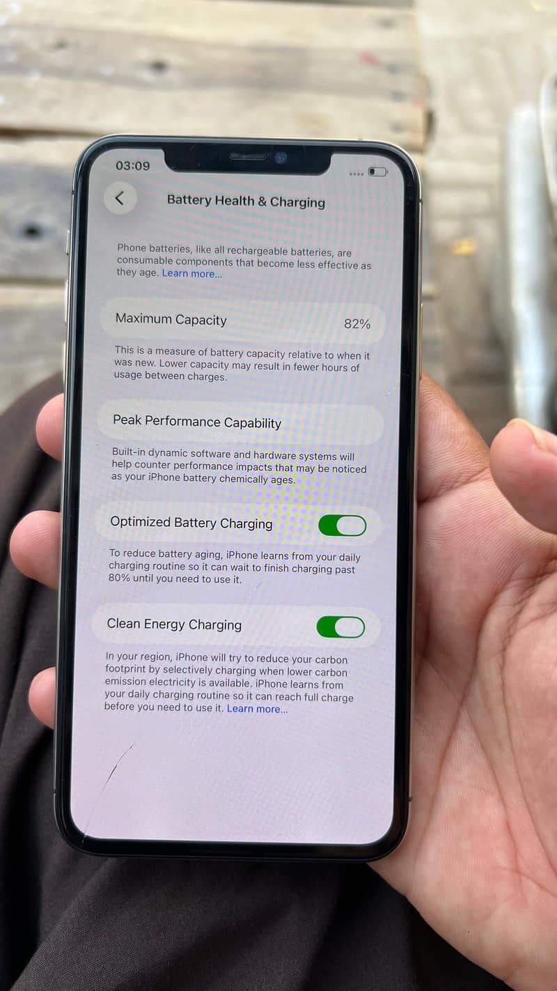Apple iPhone 11 Pro Max 6
