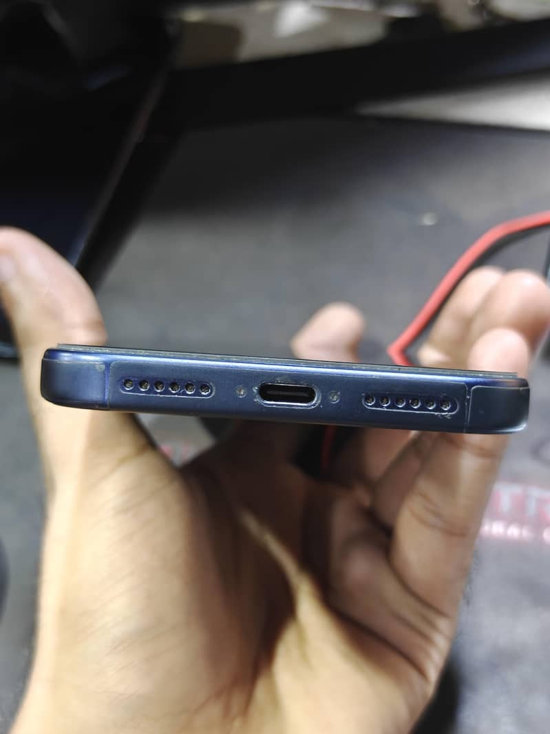 Apple iPhone 17 Pro Max 4