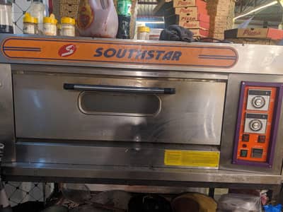 for sale pizza oven 10.10 condition full size with stand