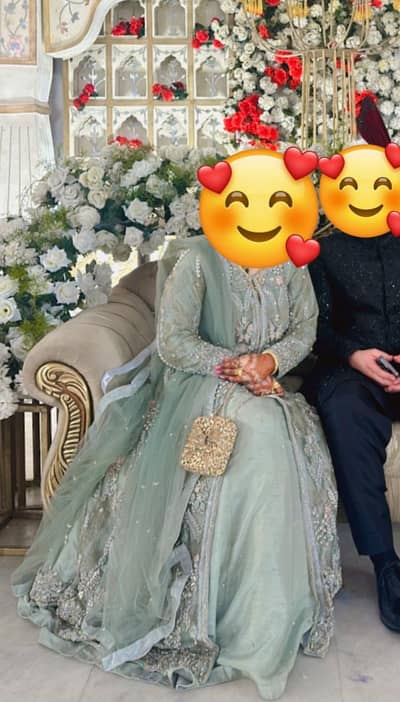 a wedding dresses maxi for sale only 1 day wear on wedding