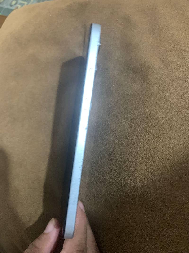 Xiaomi Redmi 12 11