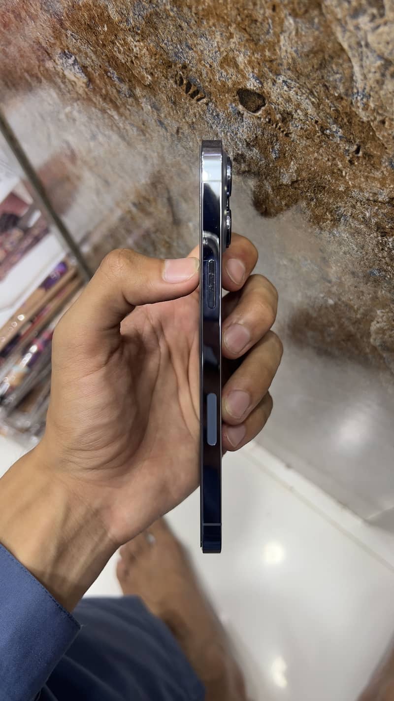 Apple iPhone 13 Pro Max 7