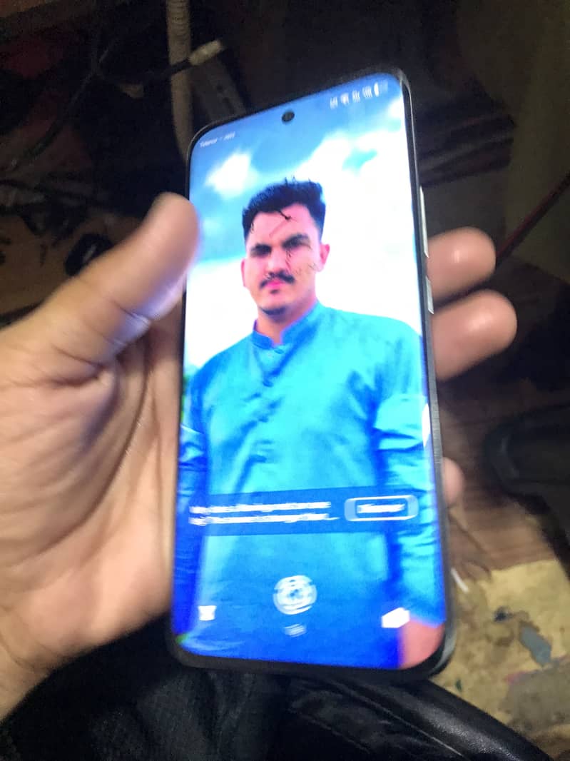 Tecno Spark 40 pro plus 4