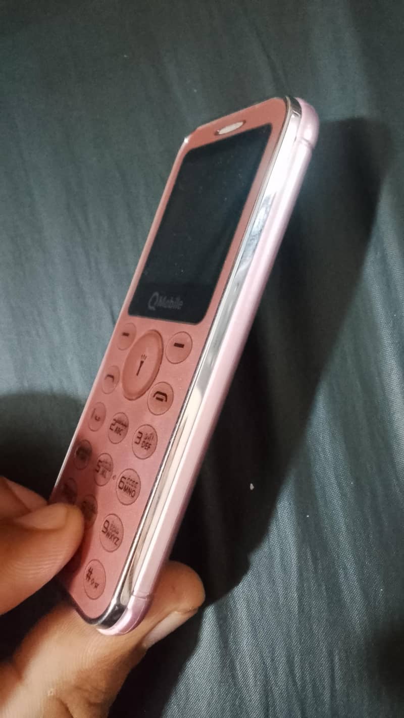 QMobile Meni 2