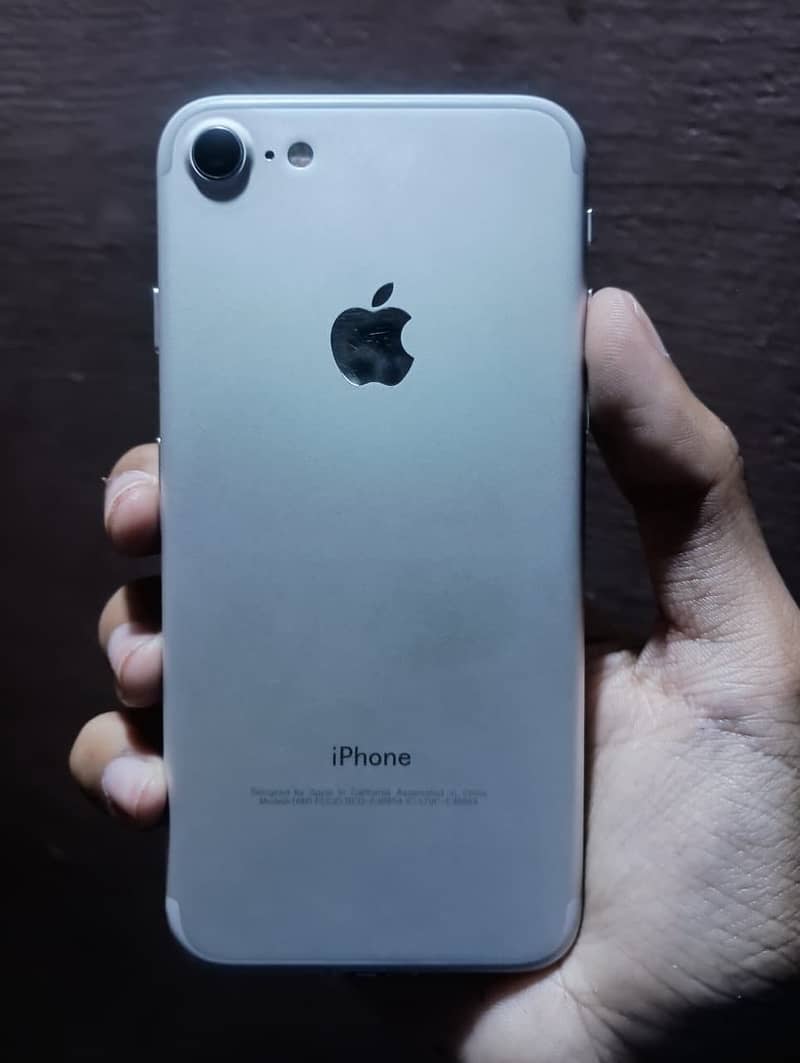 Apple iPhone 7 Sim Working (Exchange Possible) 1