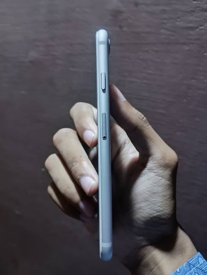 Apple iPhone 7 Sim Working (Exchange Possible) 7
