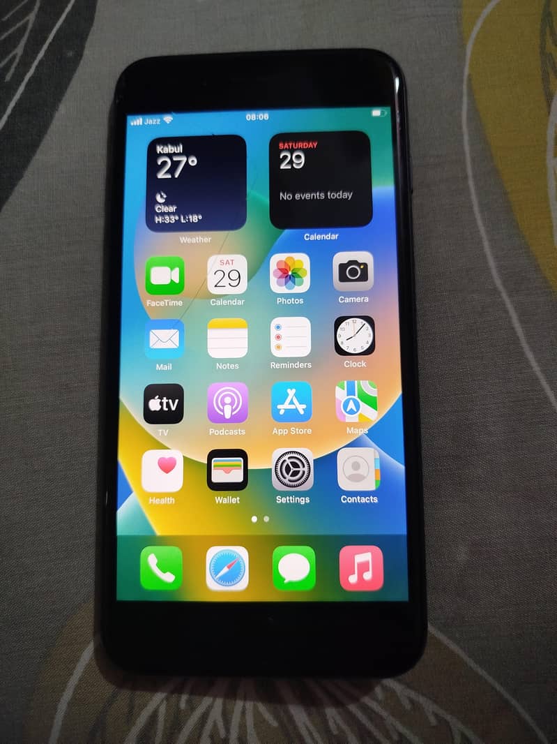 Apple iPhone 8 Plus 0