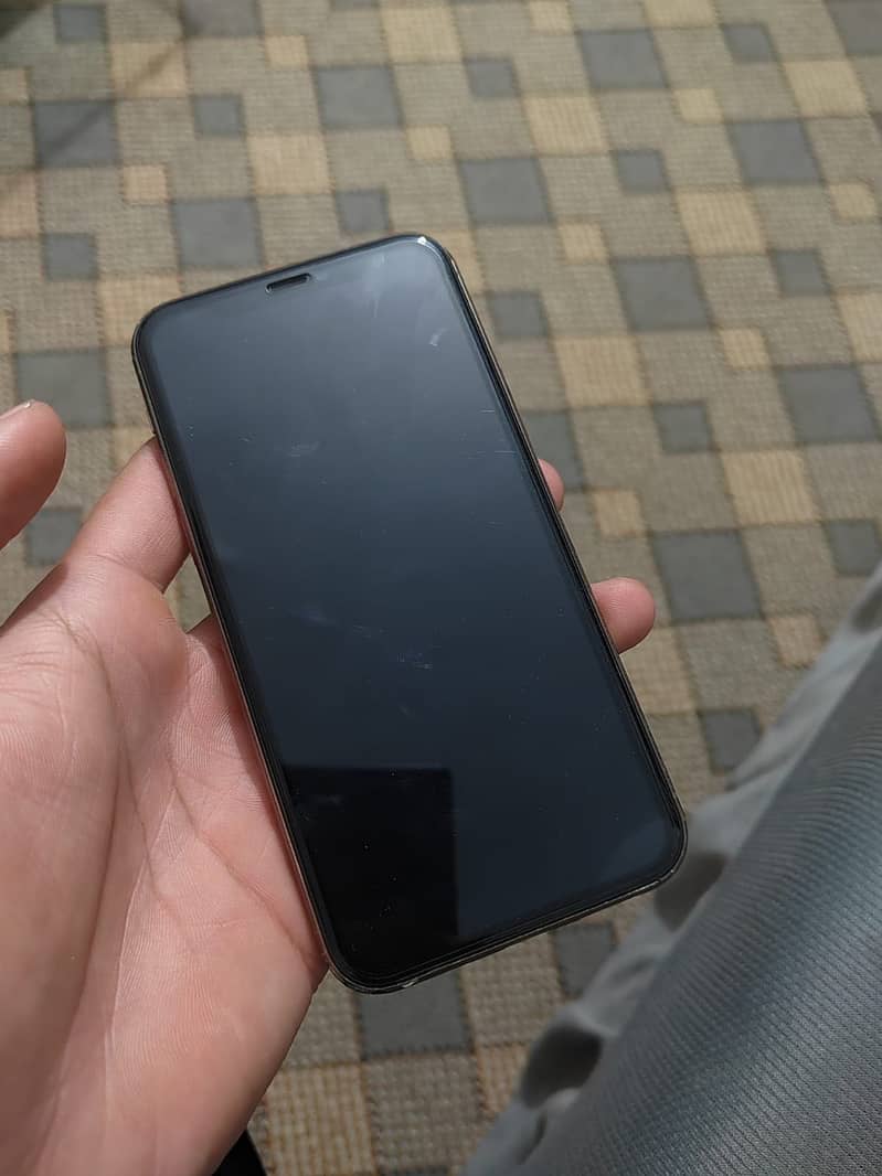 Apple iPhone 11 Pro 1