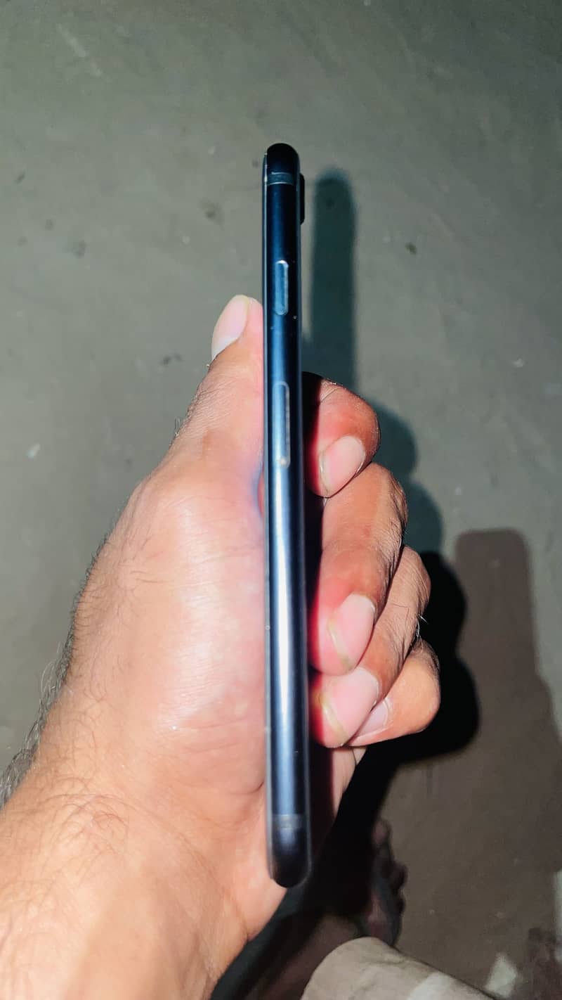 Apple iPhone SE 7