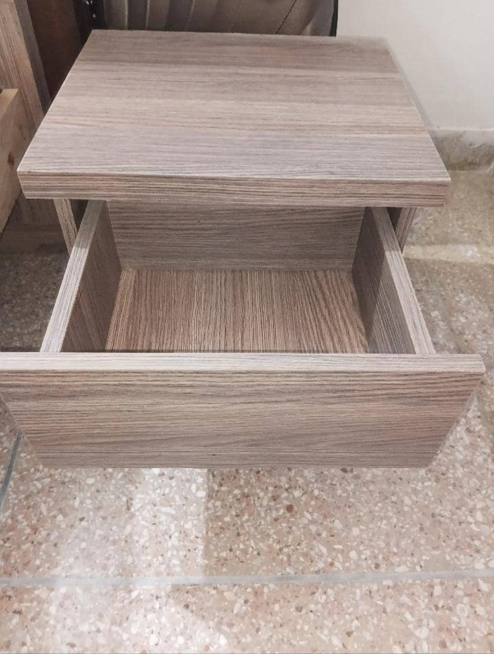King Size Bed with Side Table 4