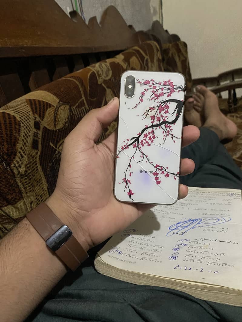 Apple iPhone X 4