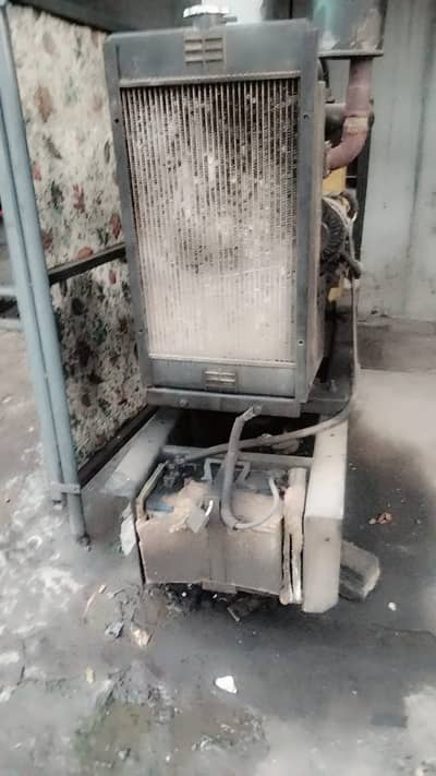 Genetator perkins (UK) 22 KVA