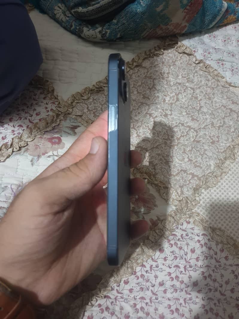 Apple iPhone 14 plus 4