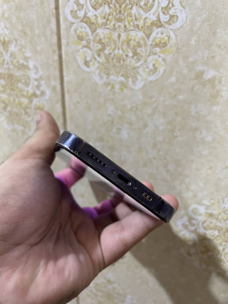 Apple iPhone 14 Pro 8