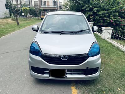 Daihatsu Mira 2012
