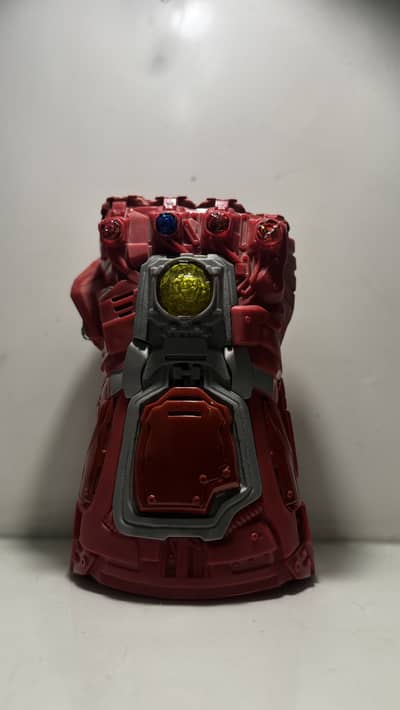 Original marvel hasbro infinity gauntlent