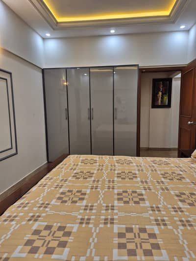 Nishat Commercial 3 Bedrooms Flat For Rent